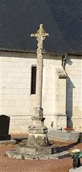 Croix de cimetire de l\'glise Saint-Rmi d\'Ambourville